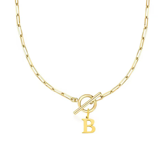 Collier en acier inoxydable avec lettre alphabet