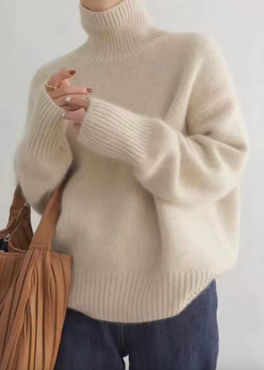 Pull élégant oversize avec col roulé