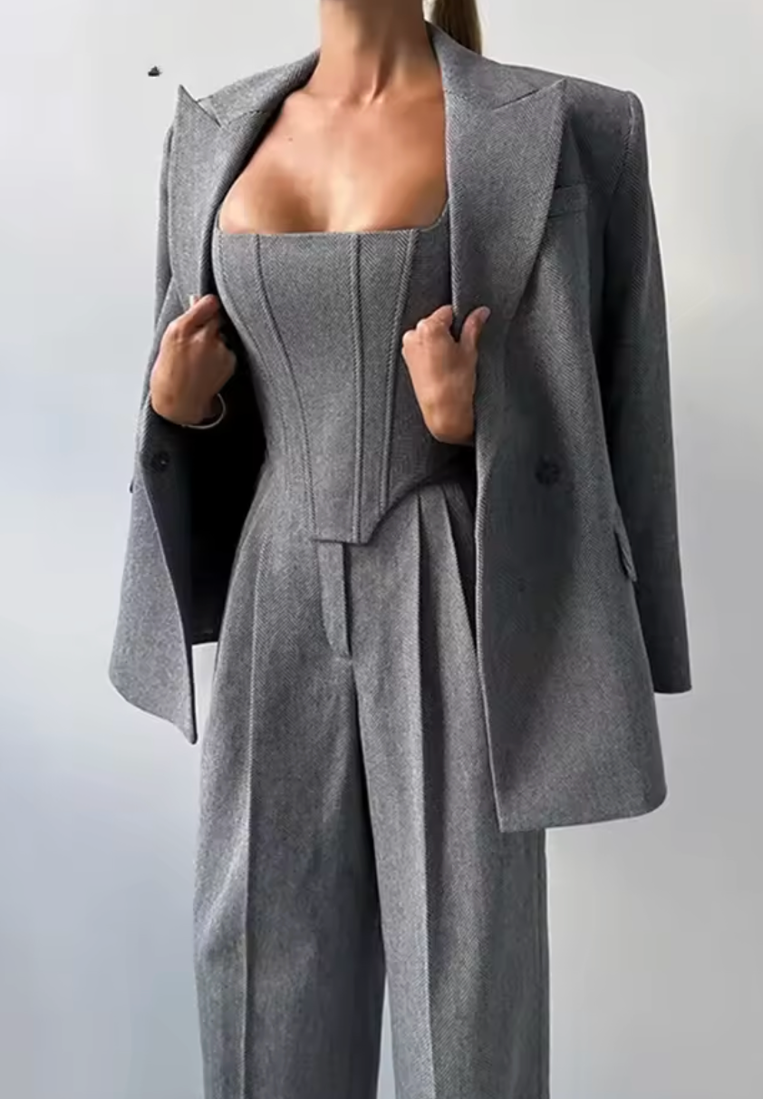 Ensemble 3 pièces blazer, top et pantalon
