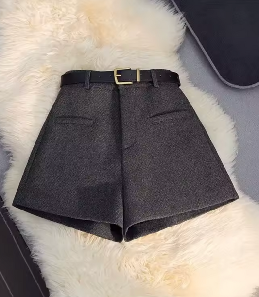 Short taille haute ( sans la ceinture )