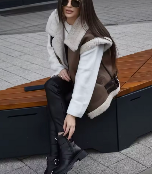 Manteau gilet avec fausse fourrure