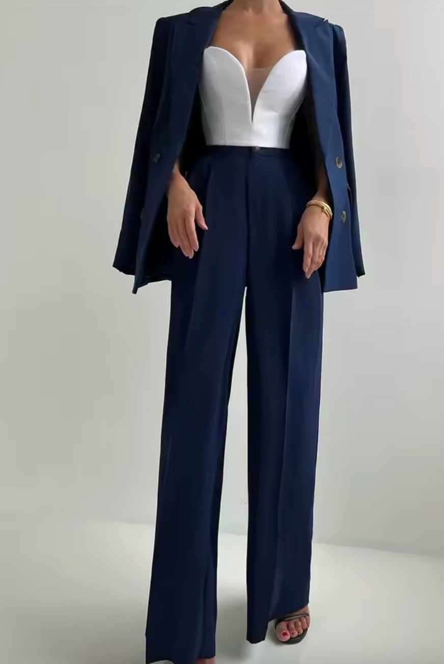 Ensemble élégant blazer et pantalon