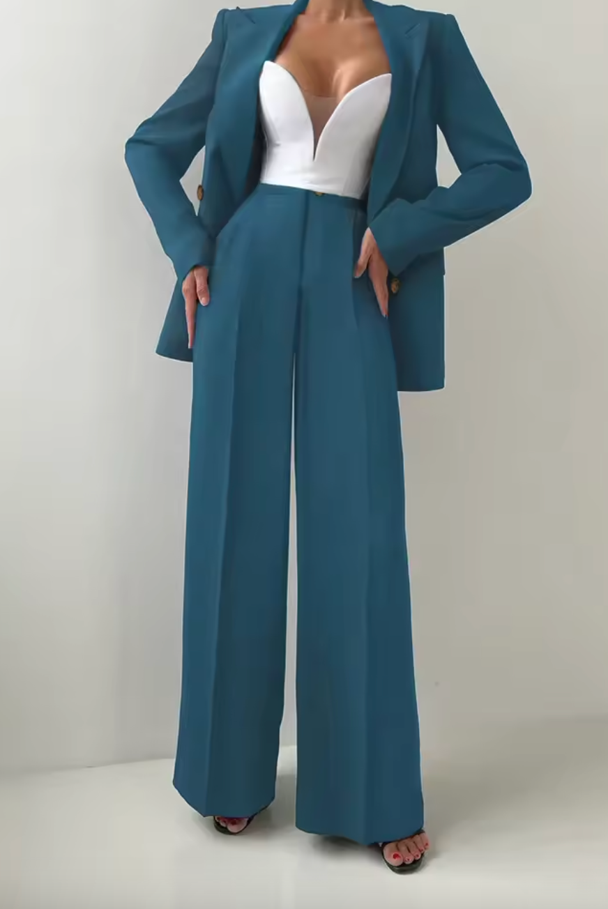 Ensemble élégant blazer et pantalon