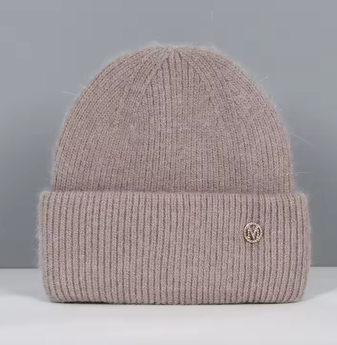 Bonnet confortable disponible en plusieurs coloris