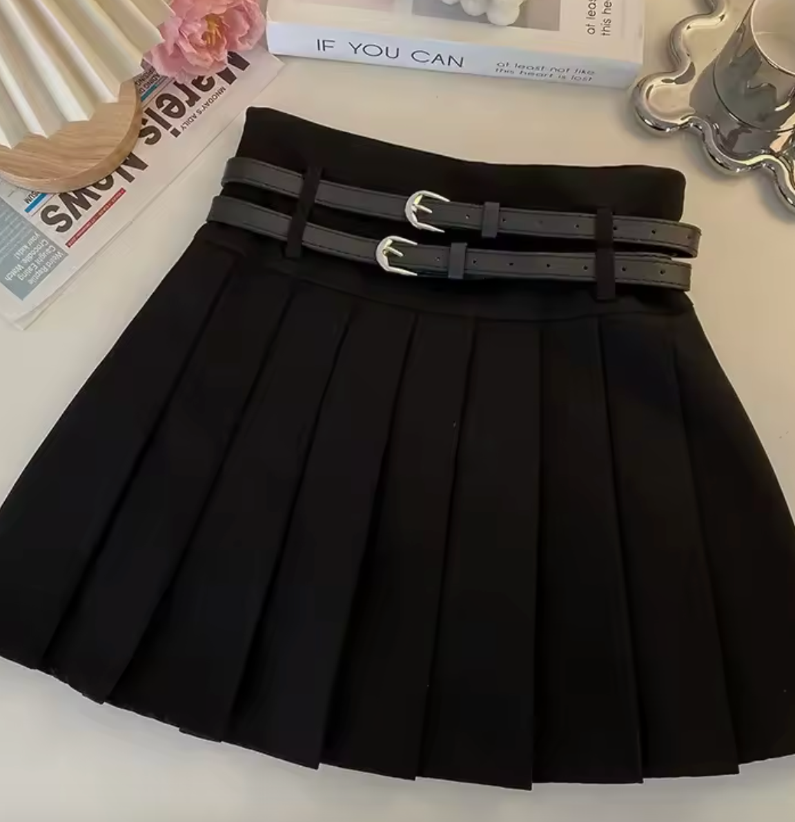 Mini jupe plissée avec double ceinture