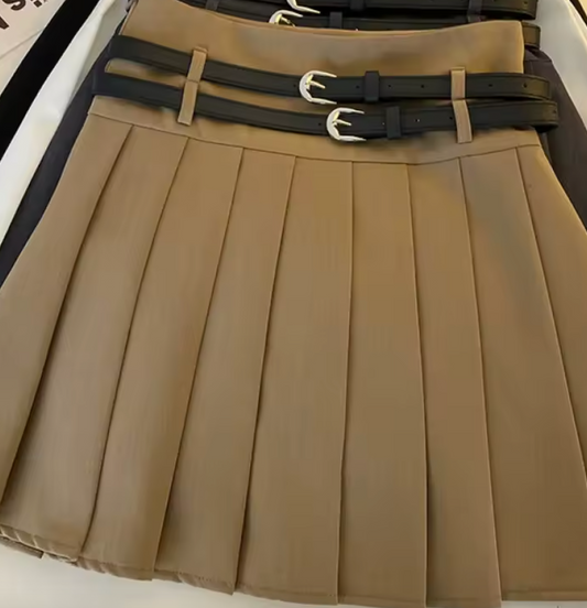 Mini jupe plissée avec double ceinture