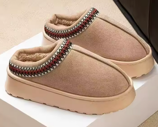 Chaussons moelleux à plateforme