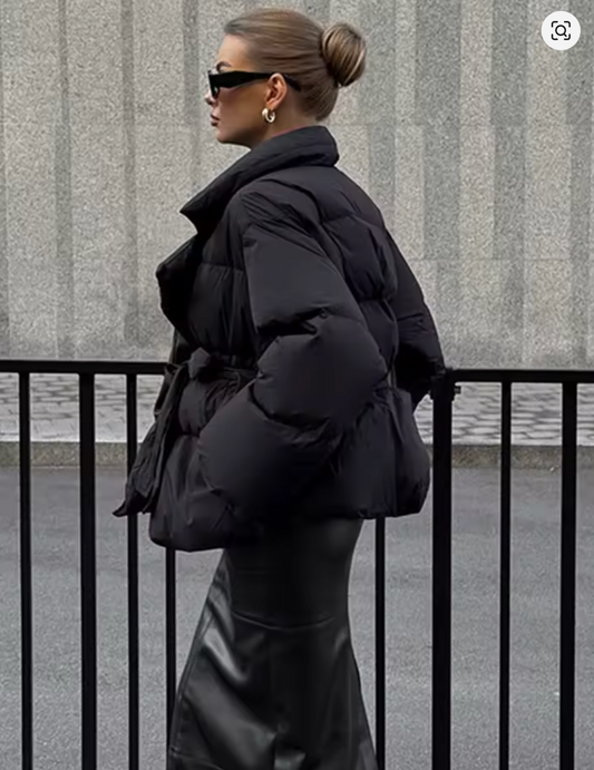 Doudoune élégante avec ceinture