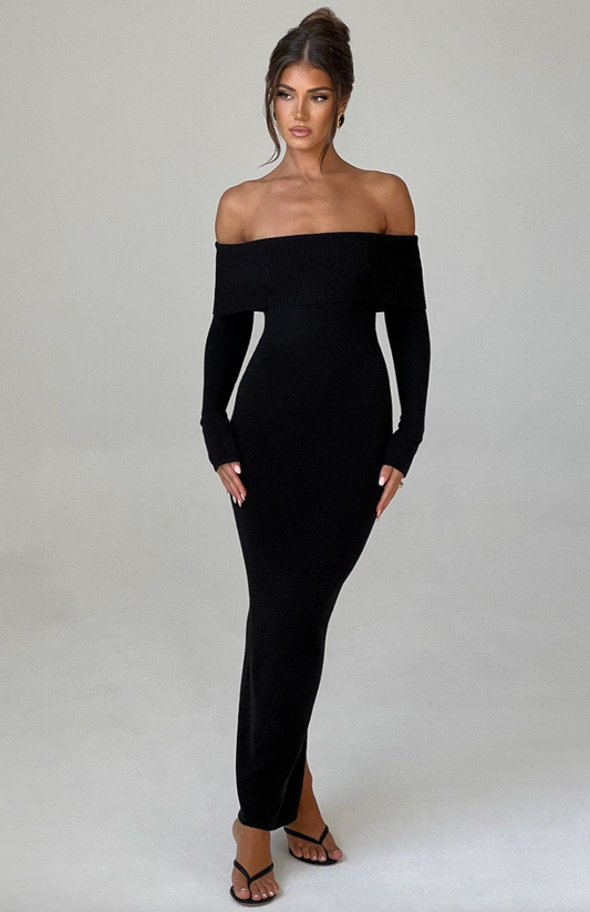 Robe en tricot côtelé avec épaules dénudés