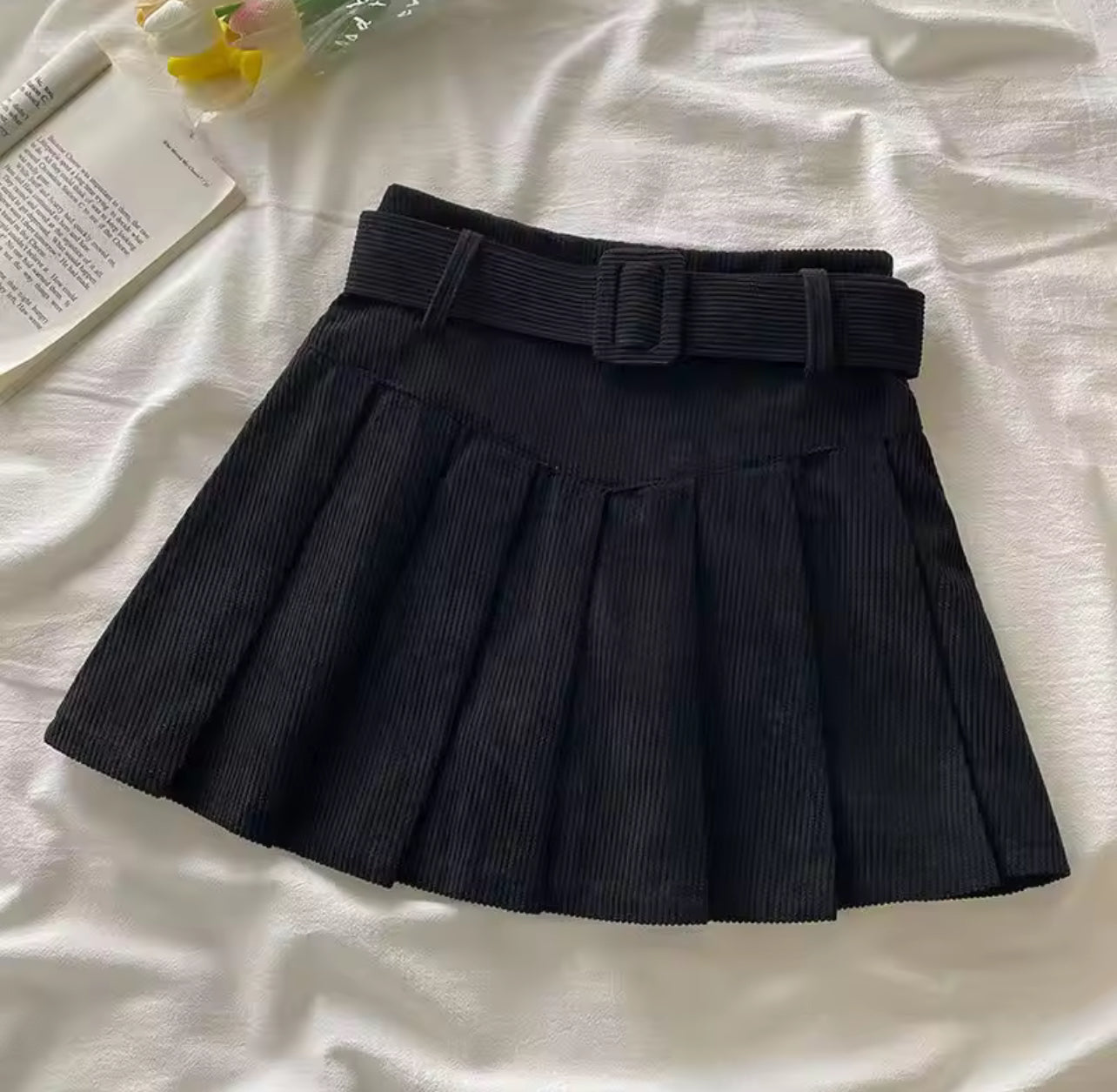 Jupe en velours côtelé avec ceinture