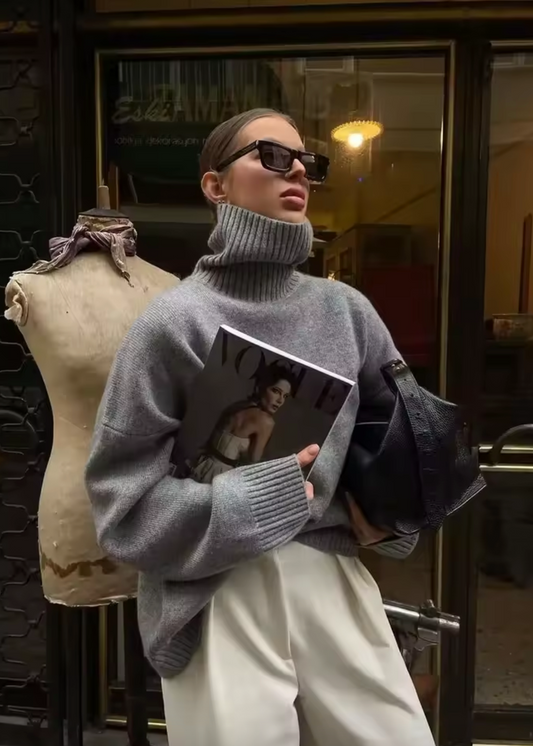 Pull élégant oversize avec col roulé