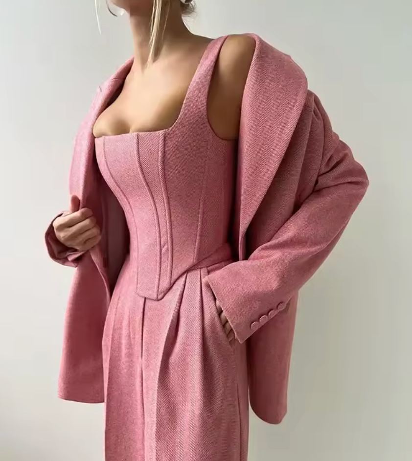 Ensemble 3 pièces blazer, top et pantalon