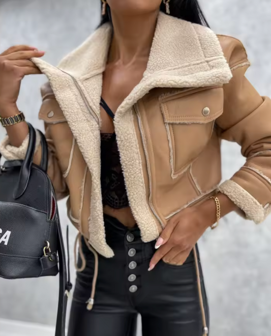Veste avec fausse fourrure