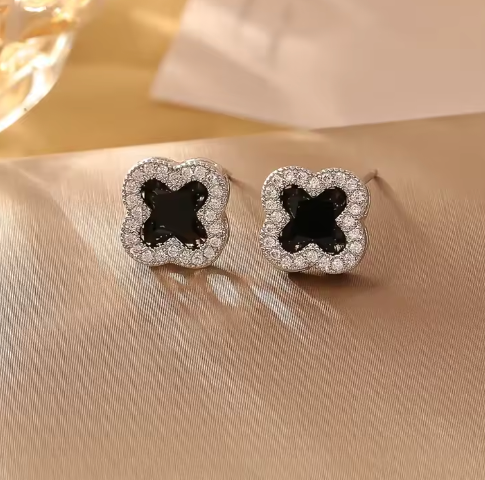 Boucles d'oreilles forme de trèfle