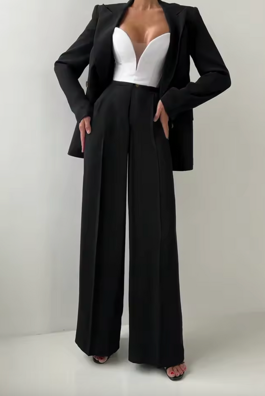 Ensemble élégant blazer et pantalon