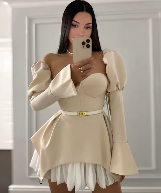 Robe élégante avec manches bouffantes