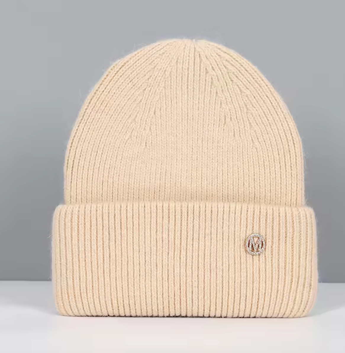Bonnet confortable disponible en plusieurs coloris