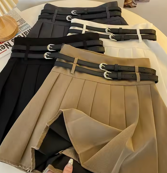 Mini jupe plissée avec double ceinture