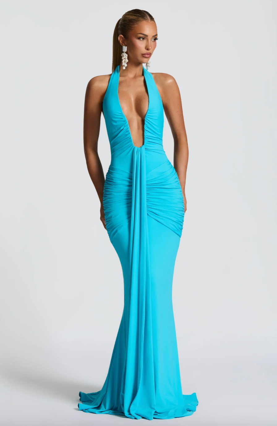 Robe longue avec décolleté en V profond