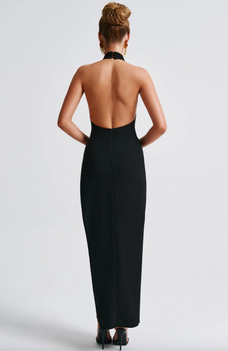 Robe longue avec fente et dos ouvert